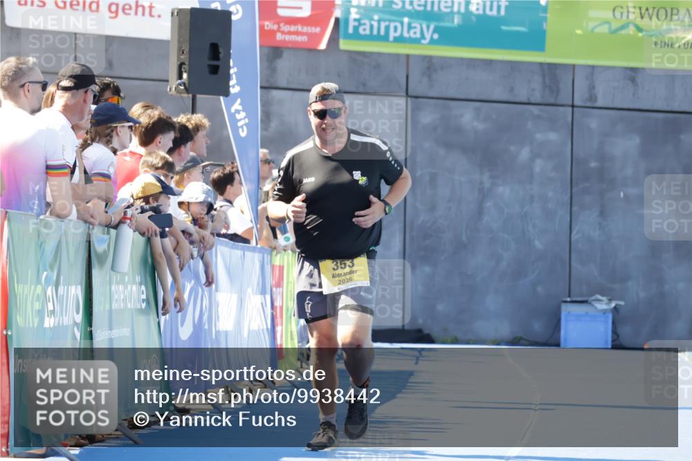 09.08.2026 - GEWOBA Citytriathlon Bremen Yannick Fuchs http://msf.ph/oto/9938442 09.08.2026 11:41:59 Ziel 353 meine-sportfotos.de