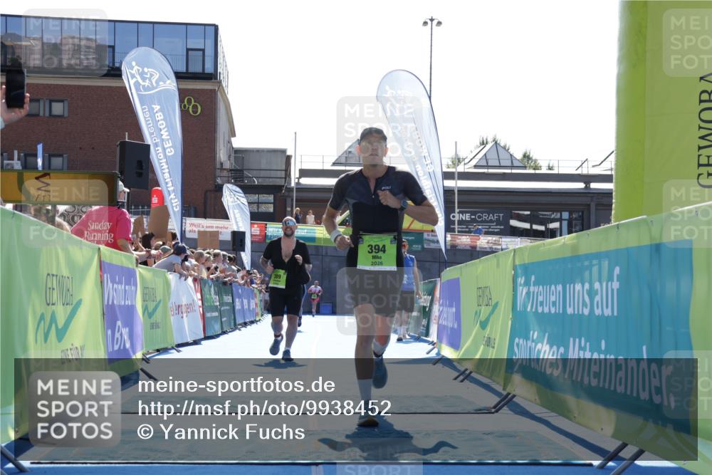 09.08.2026 - GEWOBA Citytriathlon Bremen Yannick Fuchs http://msf.ph/oto/9938452 09.08.2026 15:26:35 Ziel 95, 389, 394 meine-sportfotos.de
