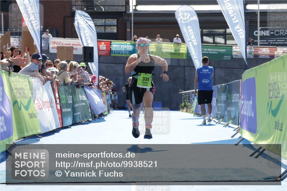 09.08.2026 - GEWOBA Citytriathlon Bremen Yannick Fuchs http://msf.ph/oto/9938521 09.08.2026 15:27:00 Ziel 212, 338 meine-sportfotos.de