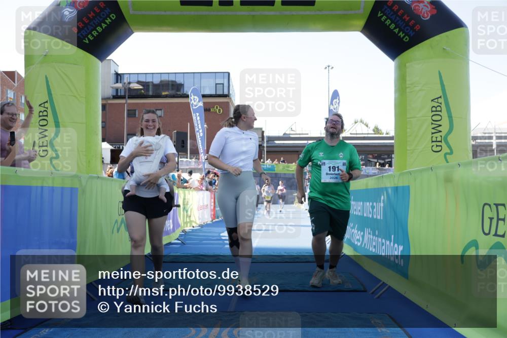 09.08.2026 - GEWOBA Citytriathlon Bremen Yannick Fuchs http://msf.ph/oto/9938529 09.08.2026 11:42:54 Ziel 67, 509 meine-sportfotos.de