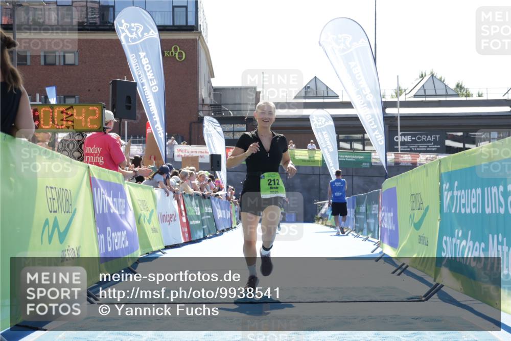 09.08.2026 - GEWOBA Citytriathlon Bremen Yannick Fuchs http://msf.ph/oto/9938541 09.08.2026 15:27:05 Ziel 212, 338 meine-sportfotos.de
