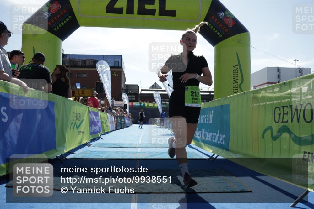 09.08.2026 - GEWOBA Citytriathlon Bremen Yannick Fuchs http://msf.ph/oto/9938551 09.08.2026 15:27:06 Ziel 212, 338 meine-sportfotos.de