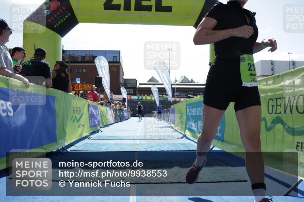 09.08.2026 - GEWOBA Citytriathlon Bremen Yannick Fuchs http://msf.ph/oto/9938553 09.08.2026 15:27:07 Ziel 212 meine-sportfotos.de
