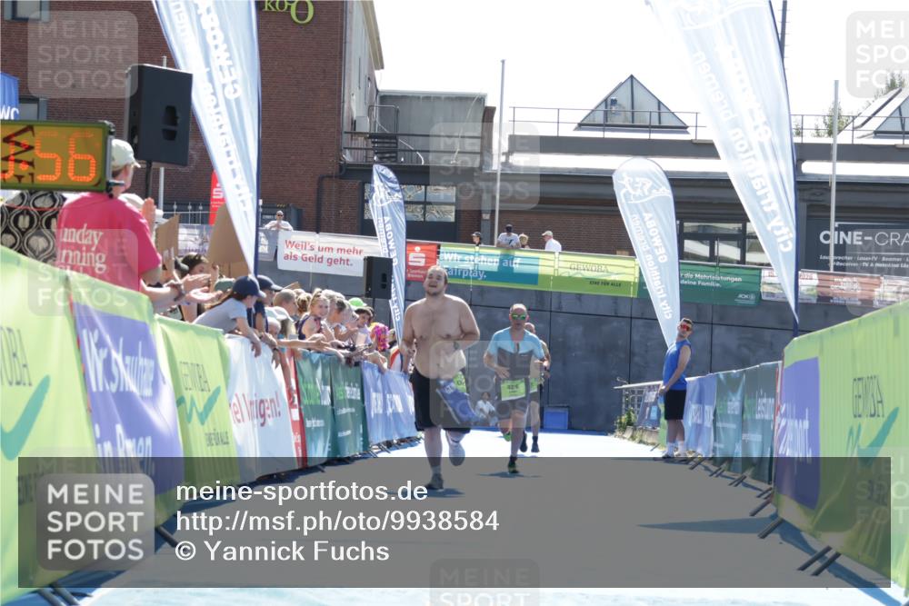 09.08.2026 - GEWOBA Citytriathlon Bremen Yannick Fuchs http://msf.ph/oto/9938584 09.08.2026 15:27:19 Ziel 20, 424, 454 meine-sportfotos.de