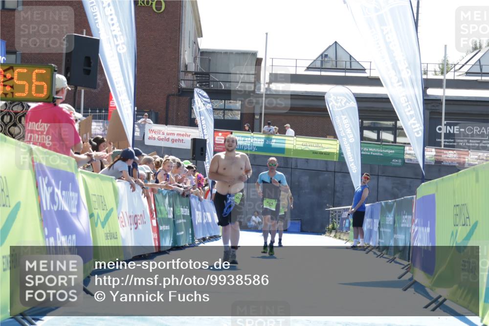 09.08.2026 - GEWOBA Citytriathlon Bremen Yannick Fuchs http://msf.ph/oto/9938586 09.08.2026 15:27:19 Ziel 20, 424, 454 meine-sportfotos.de