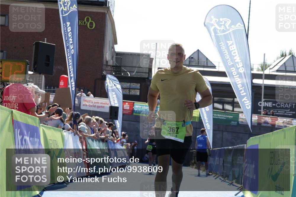 09.08.2026 - GEWOBA Citytriathlon Bremen Yannick Fuchs http://msf.ph/oto/9938609 09.08.2026 15:27:25 Ziel 20, 367, 424 meine-sportfotos.de