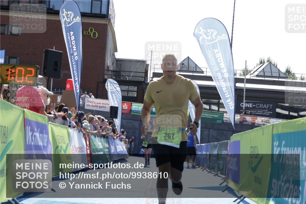 09.08.2026 - GEWOBA Citytriathlon Bremen Yannick Fuchs http://msf.ph/oto/9938610 09.08.2026 15:27:25 Ziel 20, 367, 424 meine-sportfotos.de