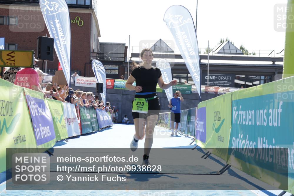 09.08.2026 - GEWOBA Citytriathlon Bremen Yannick Fuchs http://msf.ph/oto/9938628 09.08.2026 15:27:32 Ziel 213 meine-sportfotos.de
