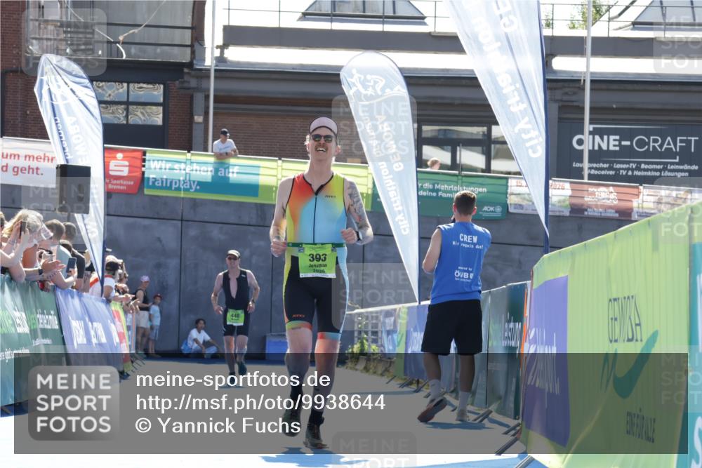 09.08.2026 - GEWOBA Citytriathlon Bremen Yannick Fuchs http://msf.ph/oto/9938644 09.08.2026 15:27:50 Ziel 393 meine-sportfotos.de
