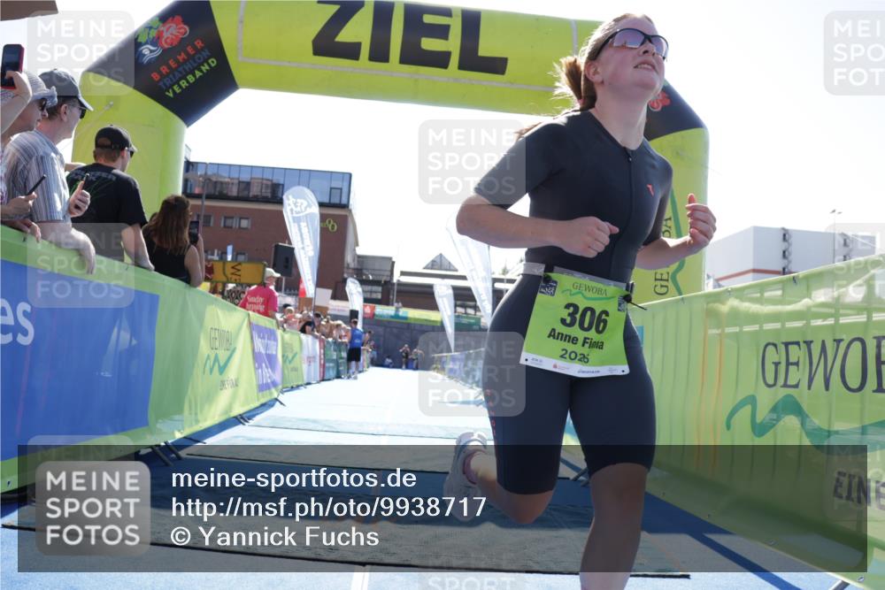 09.08.2026 - GEWOBA Citytriathlon Bremen Yannick Fuchs http://msf.ph/oto/9938717 09.08.2026 15:28:29 Ziel 306 meine-sportfotos.de