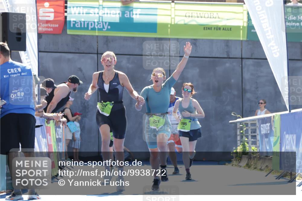 09.08.2026 - GEWOBA Citytriathlon Bremen Yannick Fuchs http://msf.ph/oto/9938722 09.08.2026 15:28:34 Ziel 221, 307 meine-sportfotos.de