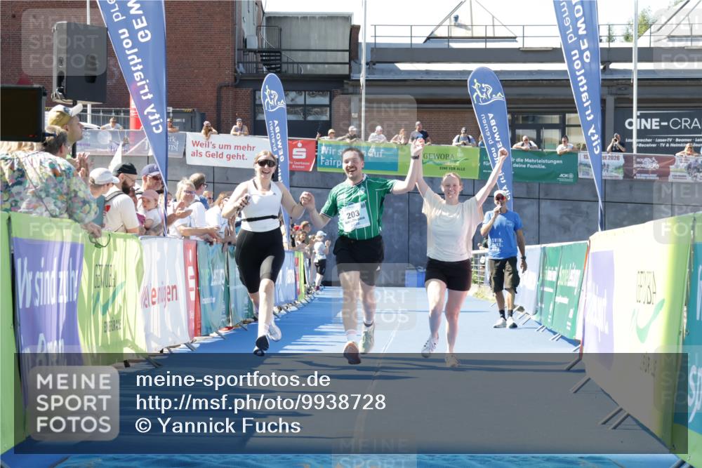 09.08.2026 - GEWOBA Citytriathlon Bremen Yannick Fuchs http://msf.ph/oto/9938728 09.08.2026 11:44:11 Ziel 203 meine-sportfotos.de