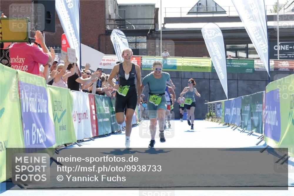 09.08.2026 - GEWOBA Citytriathlon Bremen Yannick Fuchs http://msf.ph/oto/9938733 09.08.2026 15:28:36 Ziel 221, 307, 392 meine-sportfotos.de