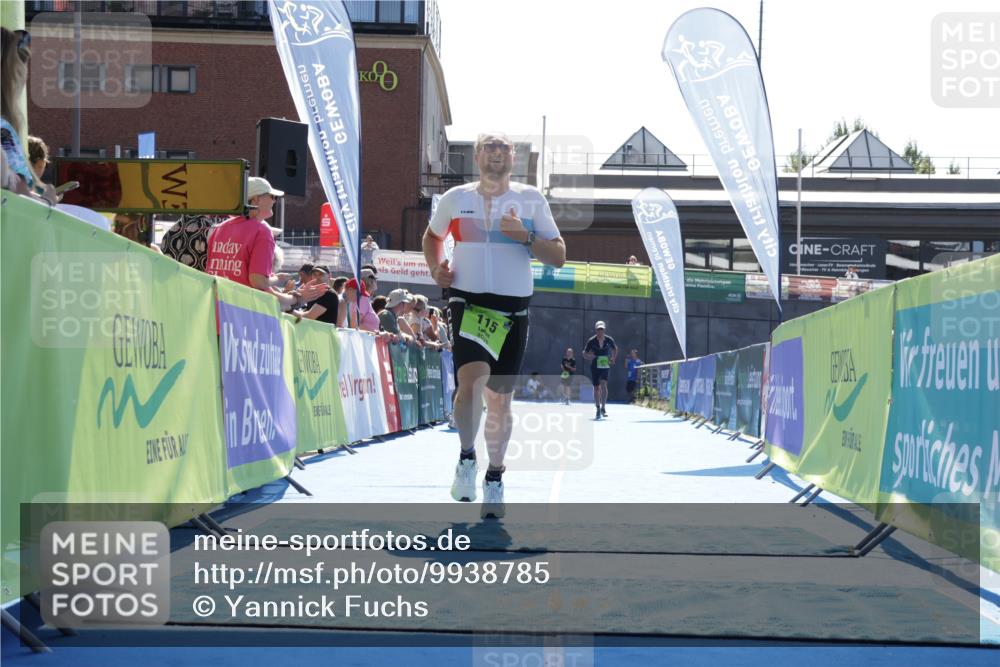 09.08.2026 - GEWOBA Citytriathlon Bremen Yannick Fuchs http://msf.ph/oto/9938785 09.08.2026 15:28:58 Ziel 115, 152, 472 meine-sportfotos.de
