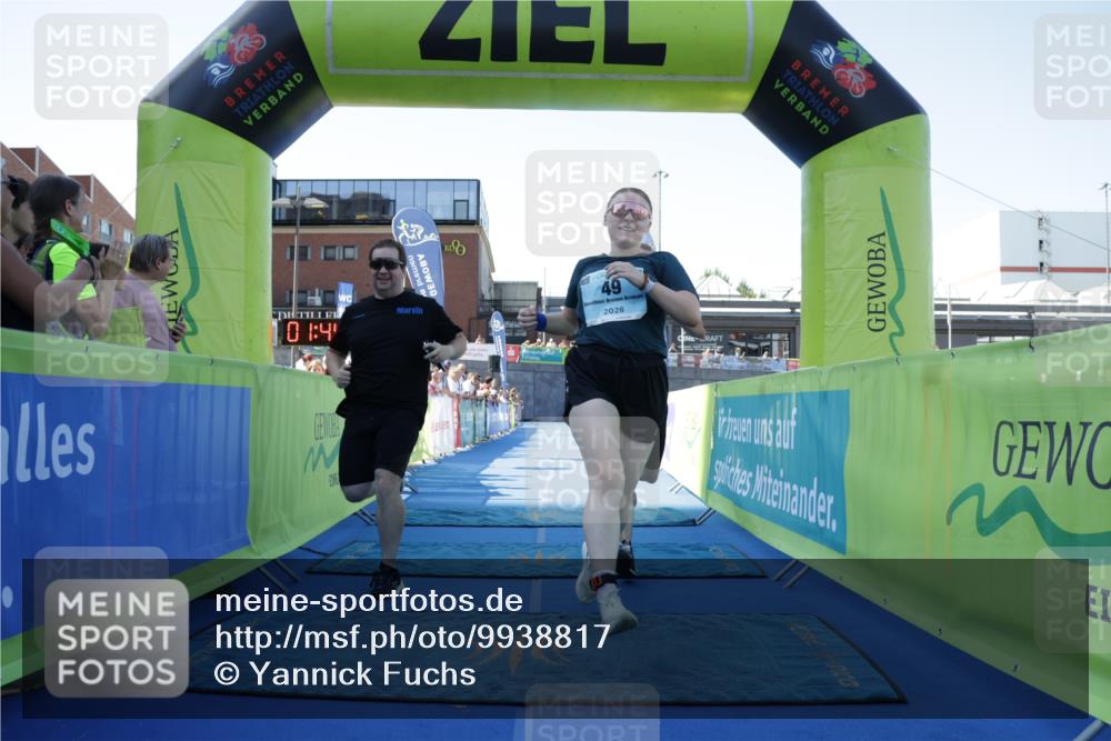 09.08.2026 - GEWOBA Citytriathlon Bremen Yannick Fuchs http://msf.ph/oto/9938817 09.08.2026 11:44:32 Ziel 49 meine-sportfotos.de