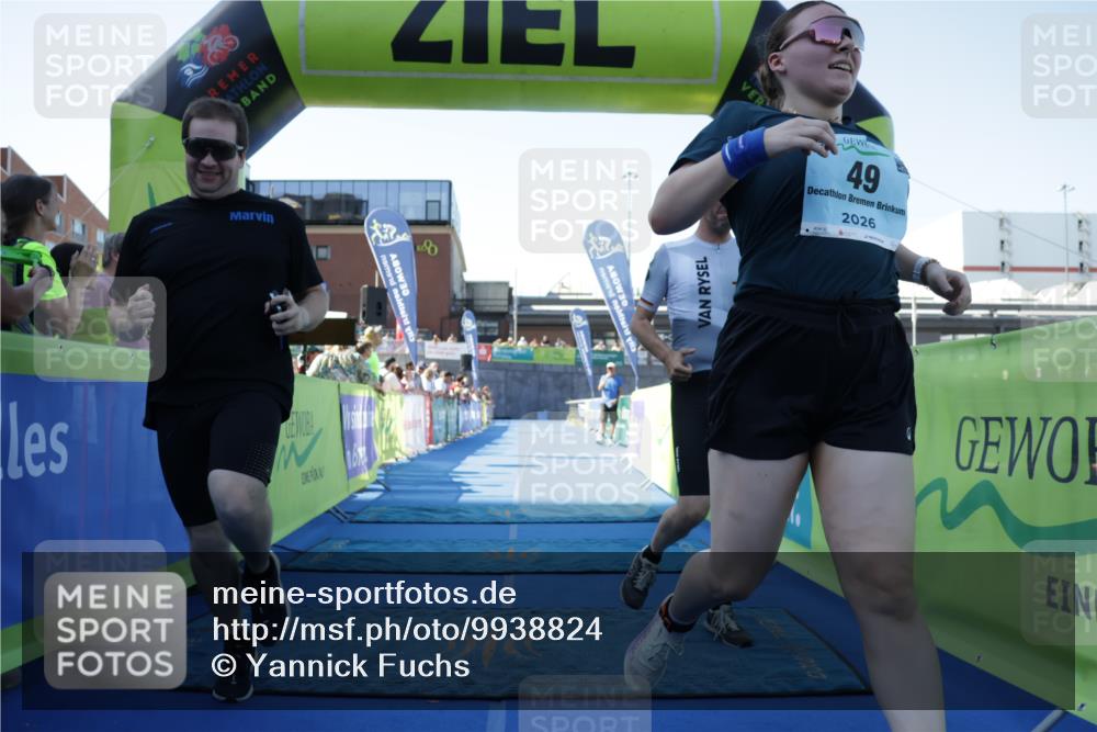 09.08.2026 - GEWOBA Citytriathlon Bremen Yannick Fuchs http://msf.ph/oto/9938824 09.08.2026 11:44:32 Ziel 49 meine-sportfotos.de