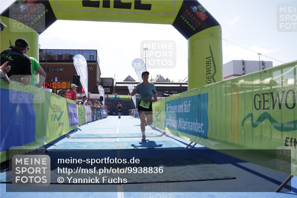 09.08.2026 - GEWOBA Citytriathlon Bremen Yannick Fuchs http://msf.ph/oto/9938836 09.08.2026 15:29:24 Ziel 296 meine-sportfotos.de