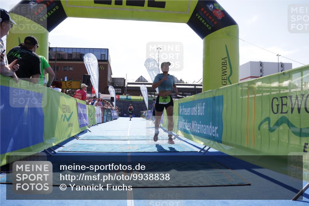 09.08.2026 - GEWOBA Citytriathlon Bremen Yannick Fuchs http://msf.ph/oto/9938838 09.08.2026 15:29:24 Ziel 296 meine-sportfotos.de