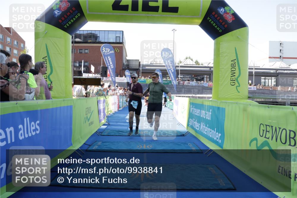 09.08.2026 - GEWOBA Citytriathlon Bremen Yannick Fuchs http://msf.ph/oto/9938841 09.08.2026 11:45:04 Ziel 161, 451, 471 meine-sportfotos.de