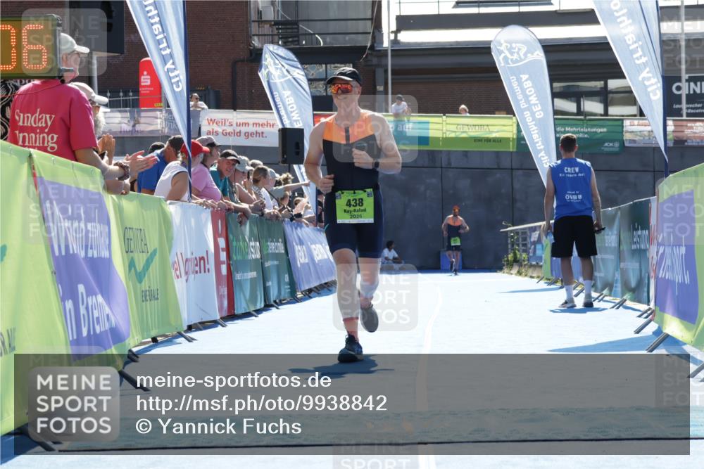 09.08.2026 - GEWOBA Citytriathlon Bremen Yannick Fuchs http://msf.ph/oto/9938842 09.08.2026 15:29:29 Ziel 296, 438 meine-sportfotos.de