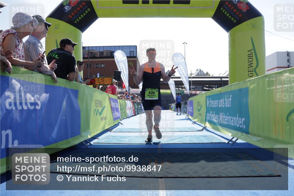 09.08.2026 - GEWOBA Citytriathlon Bremen Yannick Fuchs http://msf.ph/oto/9938847 09.08.2026 15:29:31 Ziel 438 meine-sportfotos.de