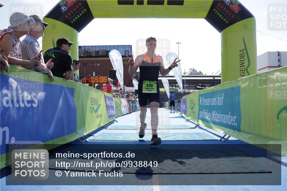09.08.2026 - GEWOBA Citytriathlon Bremen Yannick Fuchs http://msf.ph/oto/9938849 09.08.2026 15:29:32 Ziel 438 meine-sportfotos.de