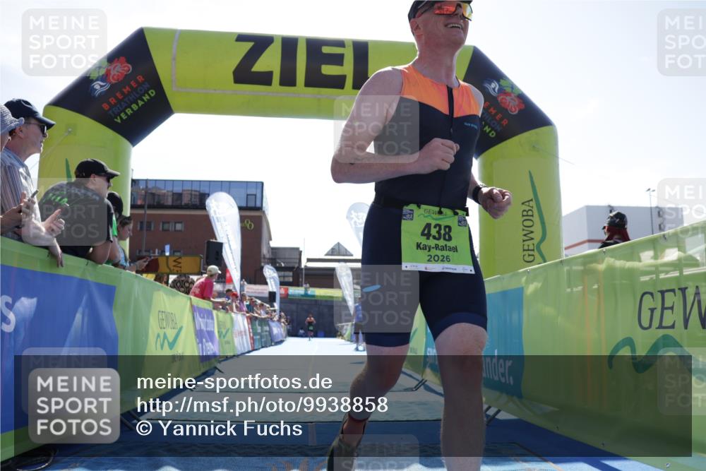 09.08.2026 - GEWOBA Citytriathlon Bremen Yannick Fuchs http://msf.ph/oto/9938858 09.08.2026 15:29:32 Ziel 438 meine-sportfotos.de