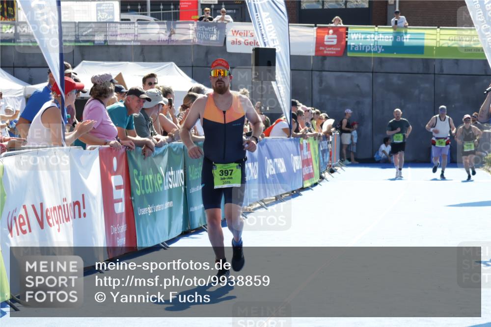 09.08.2026 - GEWOBA Citytriathlon Bremen Yannick Fuchs http://msf.ph/oto/9938859 09.08.2026 15:29:42 Ziel 397 meine-sportfotos.de