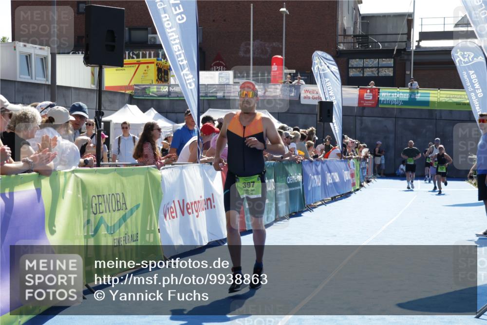 09.08.2026 - GEWOBA Citytriathlon Bremen Yannick Fuchs http://msf.ph/oto/9938863 09.08.2026 15:29:43 Ziel 397 meine-sportfotos.de