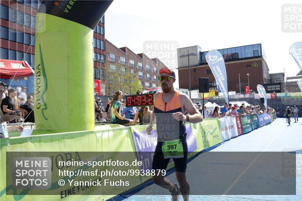 09.08.2026 - GEWOBA Citytriathlon Bremen Yannick Fuchs http://msf.ph/oto/9938879 09.08.2026 15:29:45 Ziel 397 meine-sportfotos.de