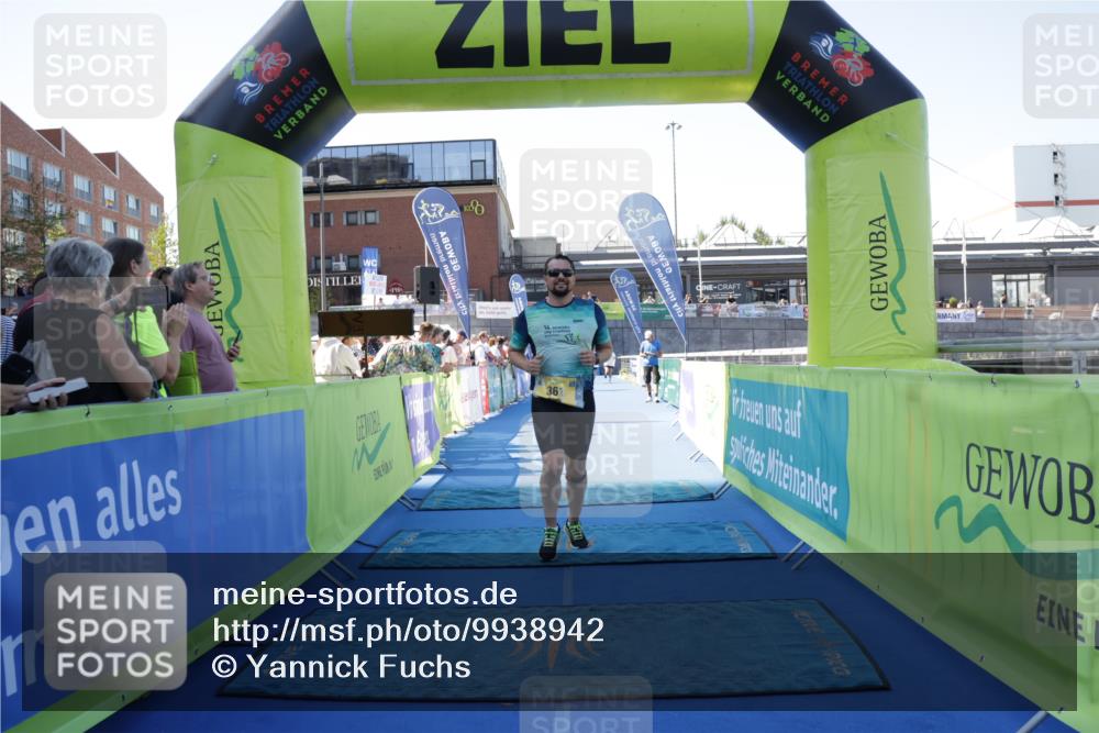 09.08.2026 - GEWOBA Citytriathlon Bremen Yannick Fuchs http://msf.ph/oto/9938942 09.08.2026 11:45:40 Ziel 361 meine-sportfotos.de