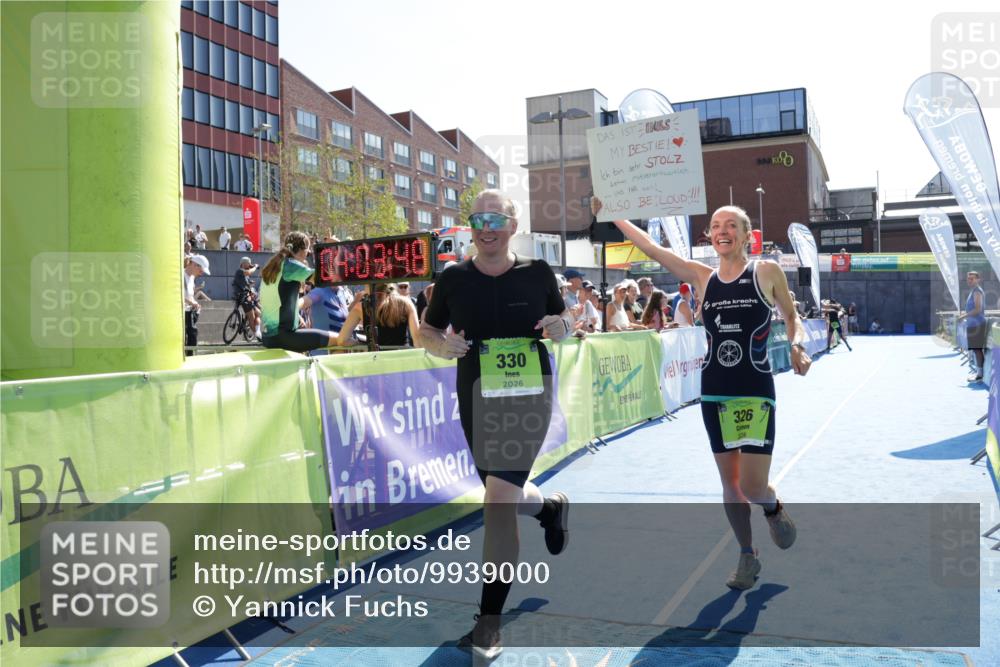 09.08.2026 - GEWOBA Citytriathlon Bremen Yannick Fuchs http://msf.ph/oto/9939000 09.08.2026 15:30:12 Ziel 231, 326, 330 meine-sportfotos.de