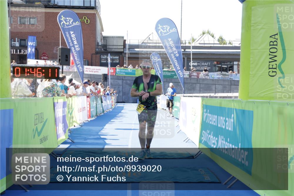 09.08.2026 - GEWOBA Citytriathlon Bremen Yannick Fuchs http://msf.ph/oto/9939020 09.08.2026 11:46:15 Ziel 415, 487 meine-sportfotos.de