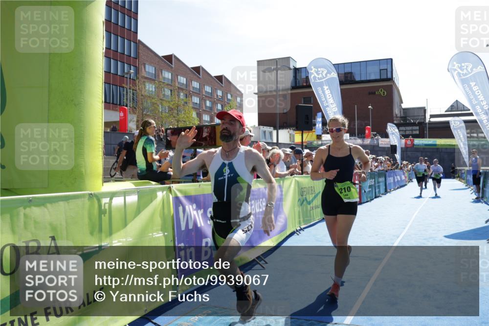09.08.2026 - GEWOBA Citytriathlon Bremen Yannick Fuchs http://msf.ph/oto/9939067 09.08.2026 15:30:43 Ziel 138, 197, 204, 210, 414 meine-sportfotos.de