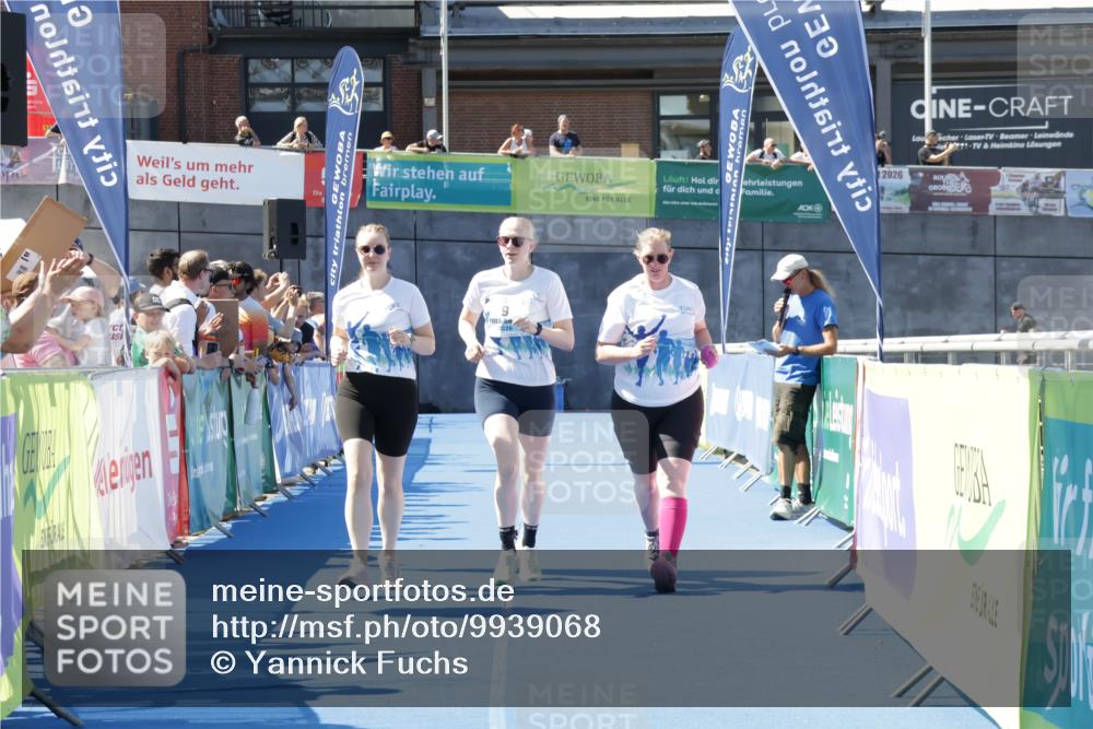 09.08.2026 - GEWOBA Citytriathlon Bremen Yannick Fuchs http://msf.ph/oto/9939068 09.08.2026 11:47:17 Ziel 9 meine-sportfotos.de