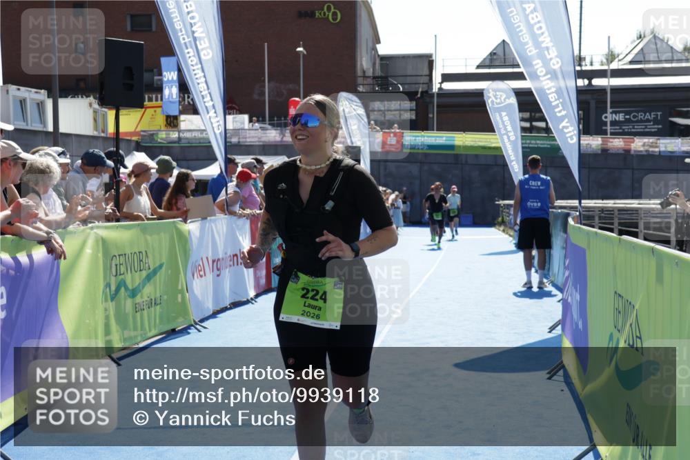 09.08.2026 - GEWOBA Citytriathlon Bremen Yannick Fuchs http://msf.ph/oto/9939118 09.08.2026 15:30:57 Ziel 224, 292 meine-sportfotos.de