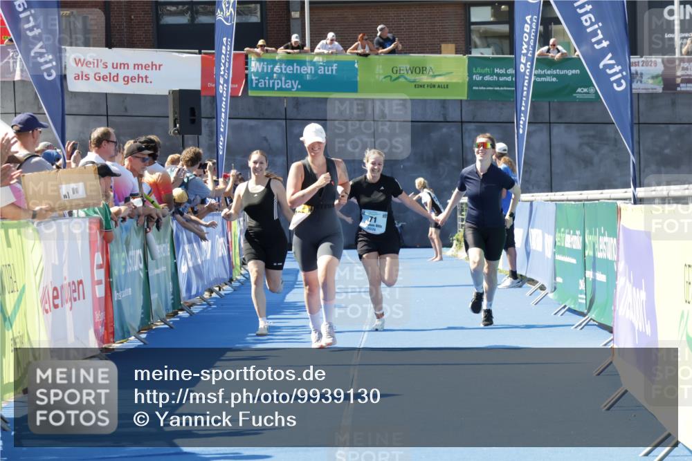 09.08.2026 - GEWOBA Citytriathlon Bremen Yannick Fuchs http://msf.ph/oto/9939130 09.08.2026 11:47:44 Ziel 71, 469 meine-sportfotos.de
