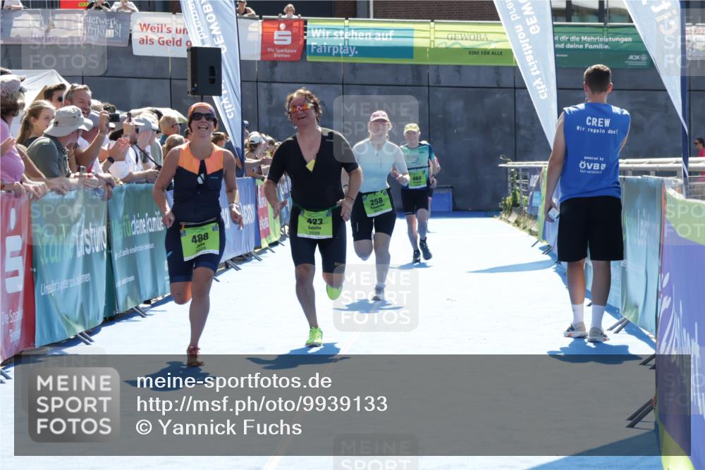 09.08.2026 - GEWOBA Citytriathlon Bremen Yannick Fuchs http://msf.ph/oto/9939133 09.08.2026 15:31:01 Ziel 224, 258, 292, 423, 488 meine-sportfotos.de