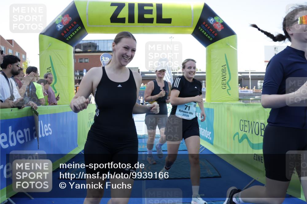 09.08.2026 - GEWOBA Citytriathlon Bremen Yannick Fuchs http://msf.ph/oto/9939166 09.08.2026 11:47:48 Ziel 71, 469 meine-sportfotos.de
