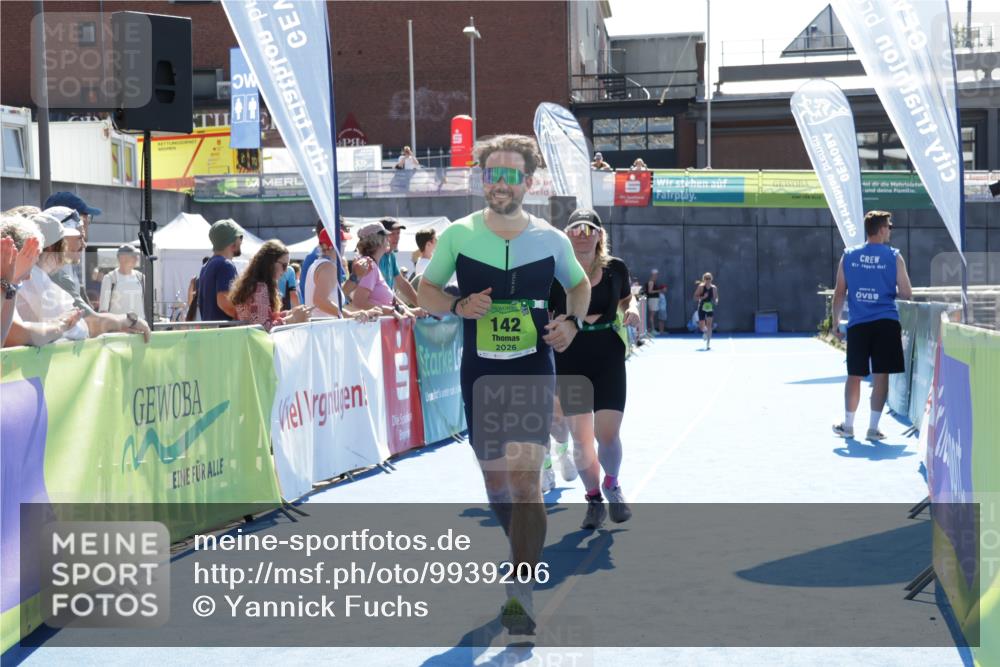 09.08.2026 - GEWOBA Citytriathlon Bremen Yannick Fuchs http://msf.ph/oto/9939206 09.08.2026 15:31:20 Ziel 142, 199, 281, 340 meine-sportfotos.de