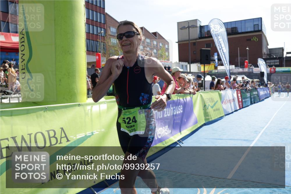 09.08.2026 - GEWOBA Citytriathlon Bremen Yannick Fuchs http://msf.ph/oto/9939257 09.08.2026 15:31:32 Ziel 524 meine-sportfotos.de