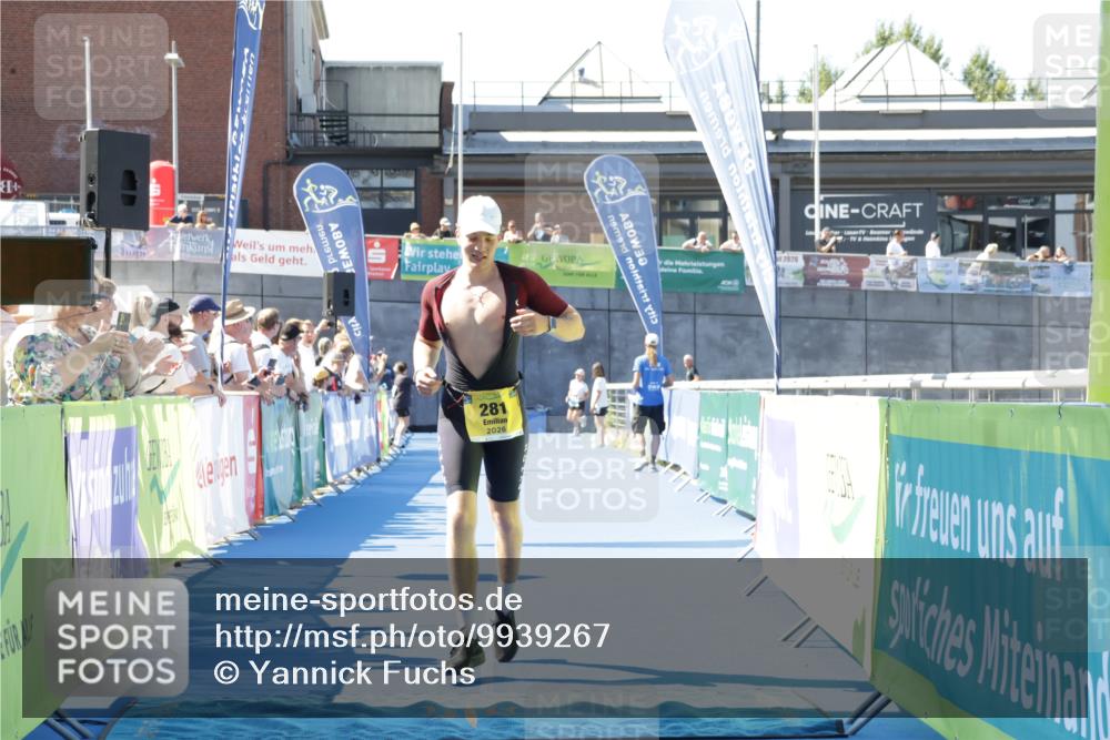 09.08.2026 - GEWOBA Citytriathlon Bremen Yannick Fuchs http://msf.ph/oto/9939267 09.08.2026 11:48:13 Ziel 459 meine-sportfotos.de
