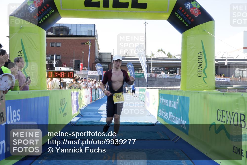 09.08.2026 - GEWOBA Citytriathlon Bremen Yannick Fuchs http://msf.ph/oto/9939277 09.08.2026 11:48:14 Ziel 459 meine-sportfotos.de