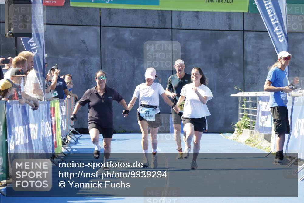 09.08.2026 - GEWOBA Citytriathlon Bremen Yannick Fuchs http://msf.ph/oto/9939294 09.08.2026 11:48:20 Ziel 77 meine-sportfotos.de