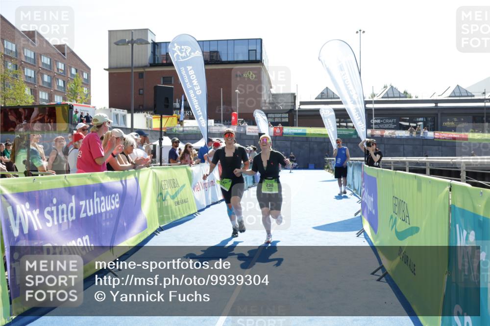 09.08.2026 - GEWOBA Citytriathlon Bremen Yannick Fuchs http://msf.ph/oto/9939304 09.08.2026 15:31:48 Ziel 237, 238 meine-sportfotos.de