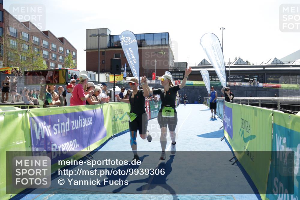 09.08.2026 - GEWOBA Citytriathlon Bremen Yannick Fuchs http://msf.ph/oto/9939306 09.08.2026 15:31:48 Ziel 237, 238 meine-sportfotos.de