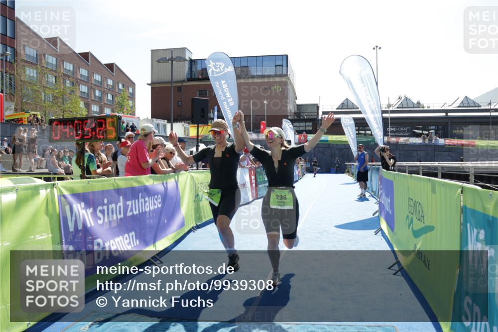 09.08.2026 - GEWOBA Citytriathlon Bremen Yannick Fuchs http://msf.ph/oto/9939308 09.08.2026 15:31:48 Ziel 237, 238 meine-sportfotos.de