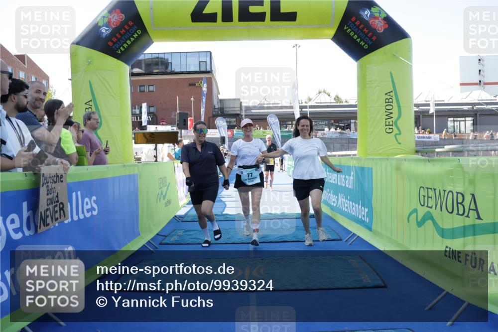 09.08.2026 - GEWOBA Citytriathlon Bremen Yannick Fuchs http://msf.ph/oto/9939324 09.08.2026 11:48:27 Ziel 77, 412 meine-sportfotos.de