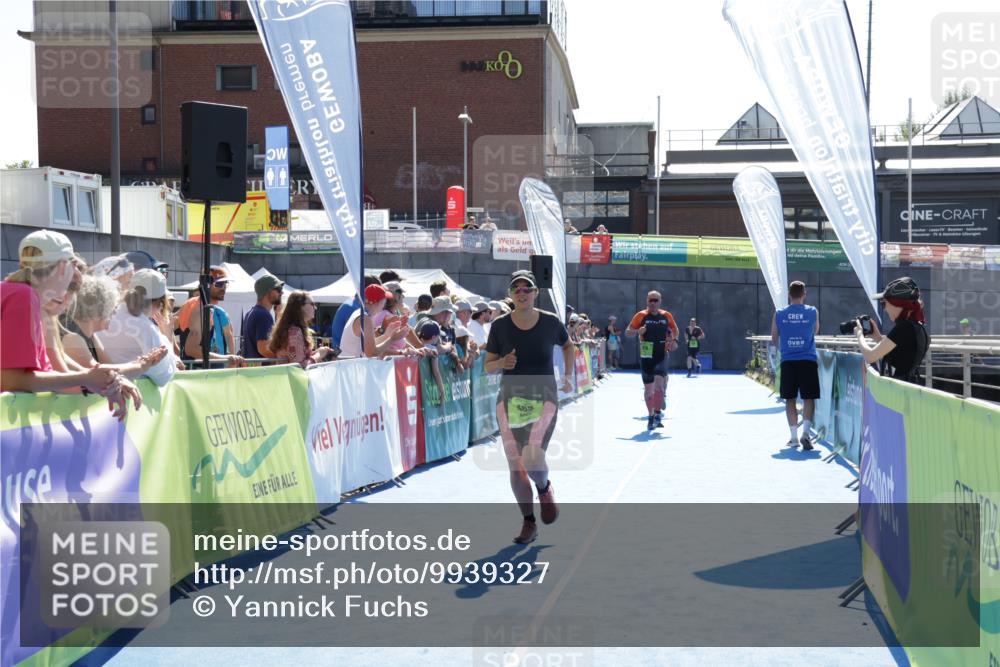 09.08.2026 - GEWOBA Citytriathlon Bremen Yannick Fuchs http://msf.ph/oto/9939327 09.08.2026 15:31:57 Ziel 419, 489 meine-sportfotos.de