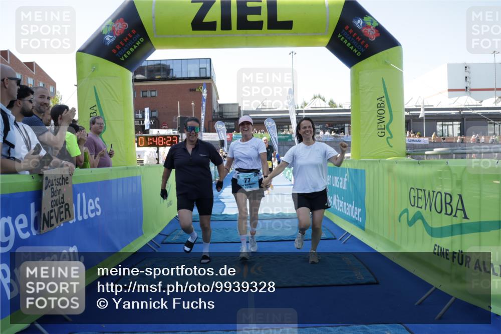 09.08.2026 - GEWOBA Citytriathlon Bremen Yannick Fuchs http://msf.ph/oto/9939328 09.08.2026 11:48:27 Ziel 77, 412 meine-sportfotos.de
